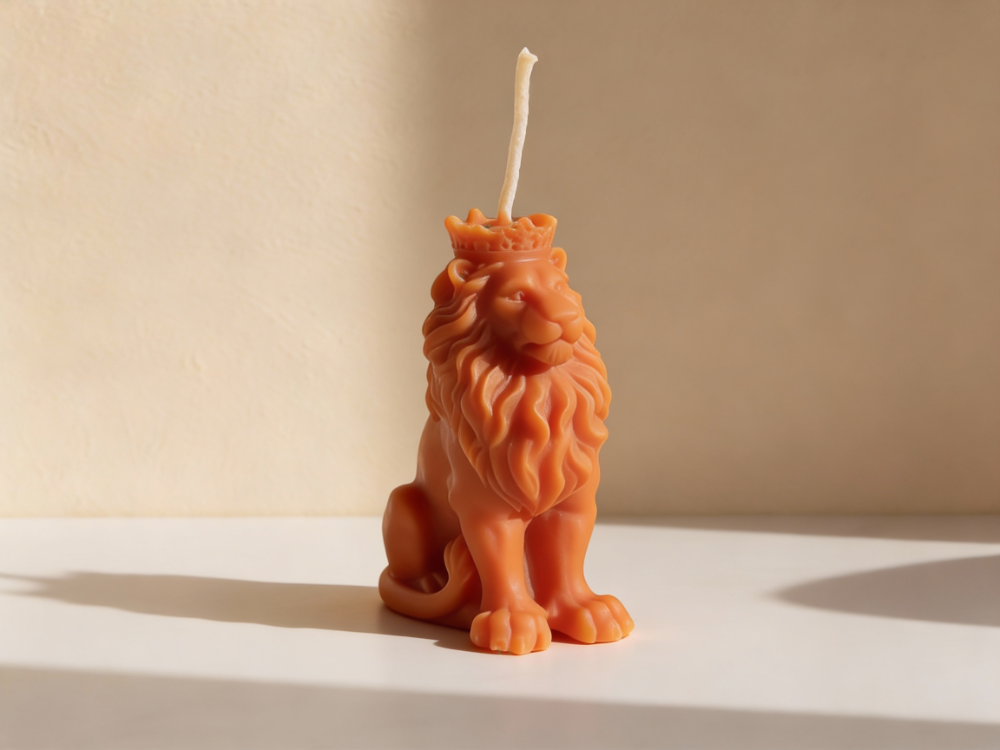 „Majestic “ Löwenkerze